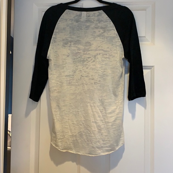 T-shirt - Picture 2 of 7